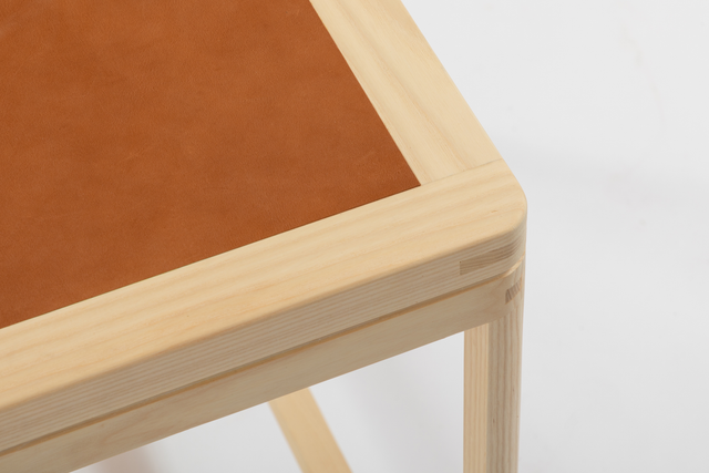 ash signing table + stool